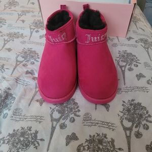 Pink juicy couture booties - never worn